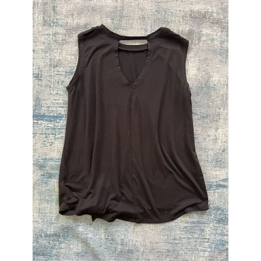 Old Navy black tank